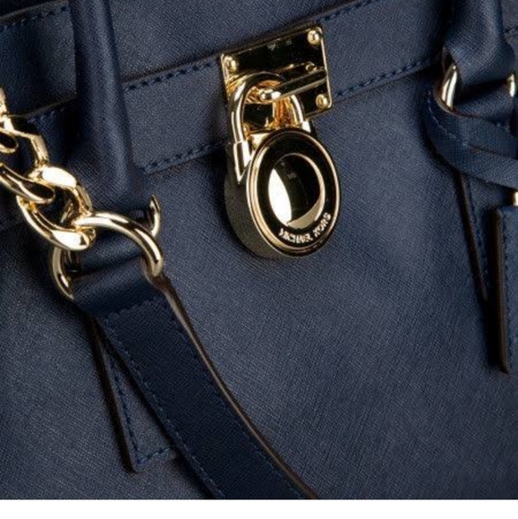 Micheal Kors Hamilton Large Tote - Picture 2 of 8